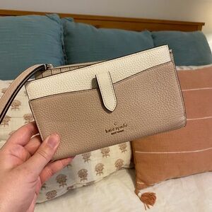Kate Spade Phone Wristlet + Wallet (like new!)